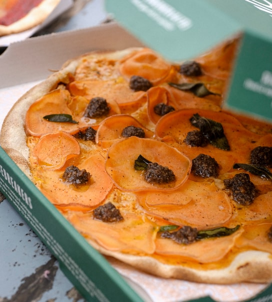 Spar 50 % på landets bedste pizza: Valgfri takeaway pizza fra GORMs - 3 lokationer og mulighed for levering!
