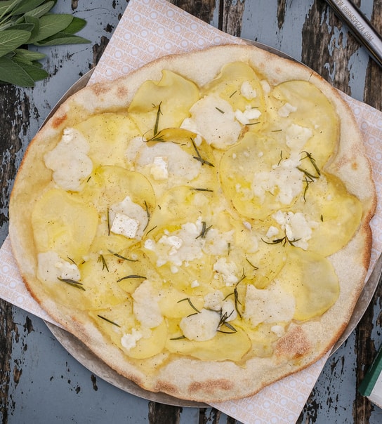 Spar 50 % på landets bedste pizza: Valgfri takeaway pizza fra GORMs - 3 lokationer og mulighed for levering!