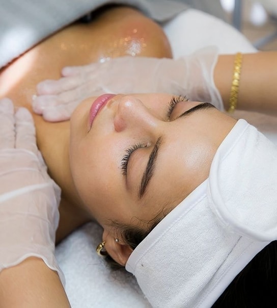 Spar 68 % på Luksus-ansigtsbehandling | 3 varianter