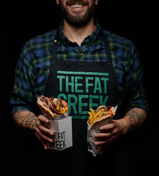 Gyros Combo hos The Fat Greek - Vælg selv og smag den flammegrillede favorit!