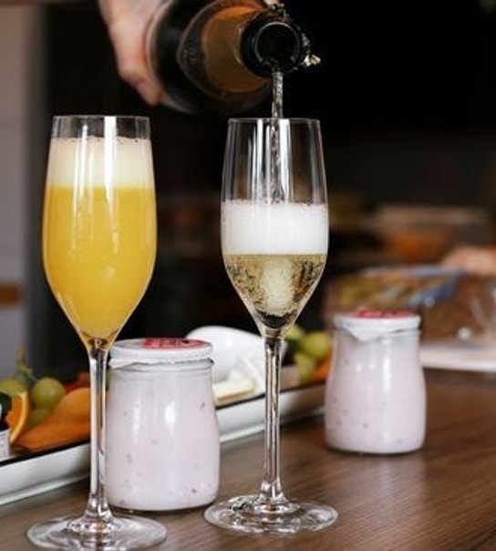 Brunch & Mimosa | Spar over 50 %