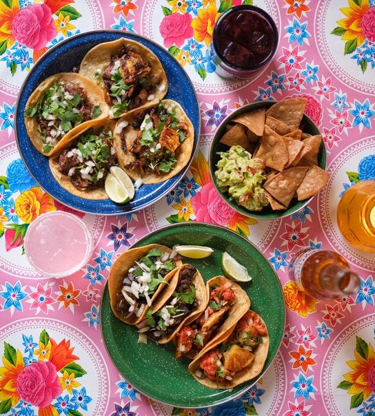 Halv pris på 4 Tacos + Guacamole hos anmelderroste Pastor Tacos