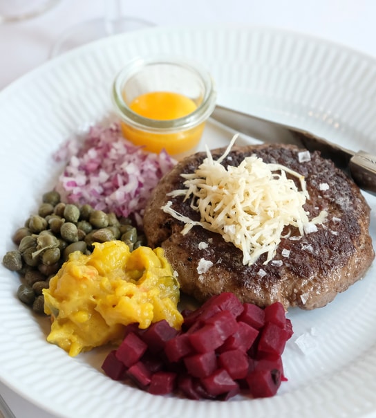 3-retters menu hos Aquavit | Klassisk Komfortmad