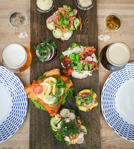 2 stk. Valgfri Smørrebrød hos Frederiksberg Rådhuskælder