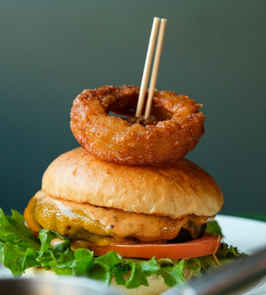 3-retters forårsmenu hos Carlsberg Byens darling - Alexanders Bistro