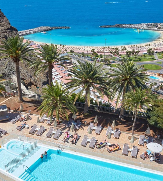 Gilbjerg Strandhotel | Få værelser til salg!