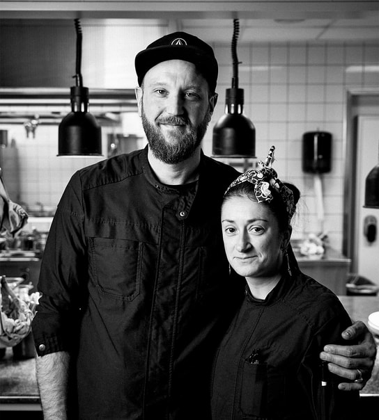 Balagan-menu i Fortryllende Omgivelser hos NENI - Exceptionel og Uprætentiøs Gastronomi fra International Stjernekok