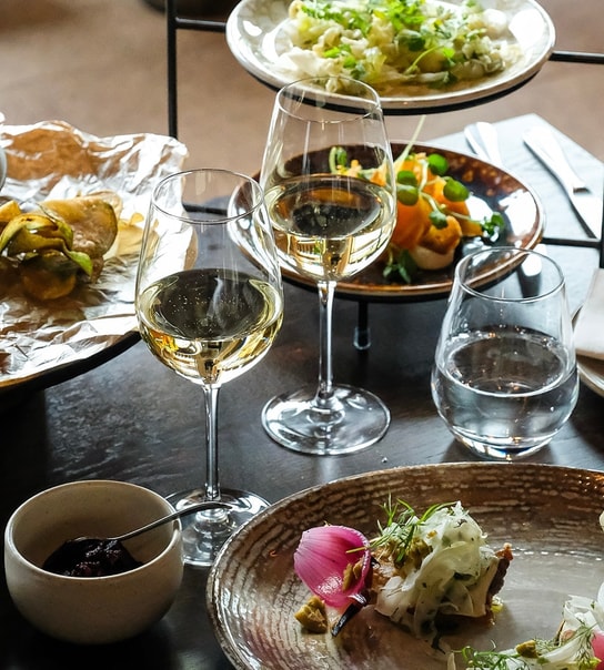 Anbefalet i Berlingske: 10 serveringer fra tidl. Michelin-kok og Masterchef-dommer på Plates