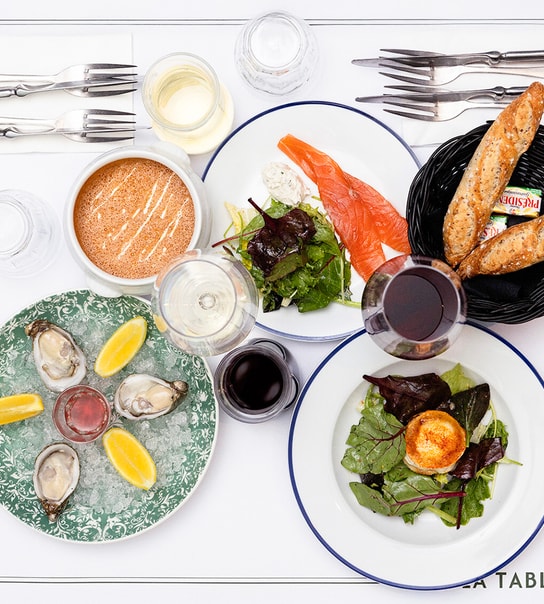 Valgfri 3-Retters Menu hos La Table - Bistrostemning og Nordkystens Bedste Udsigt!