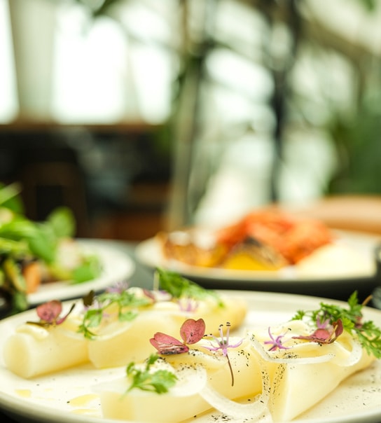 Ny menu: 5 Serveringer på MARTHA Brasserie | Luksus på Hotel Bella Sky 