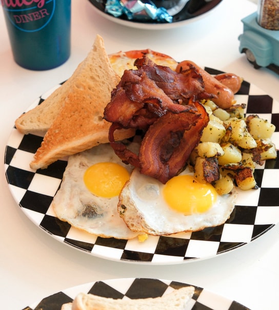 Brunch på Stacy's Diner - Spar 42 %