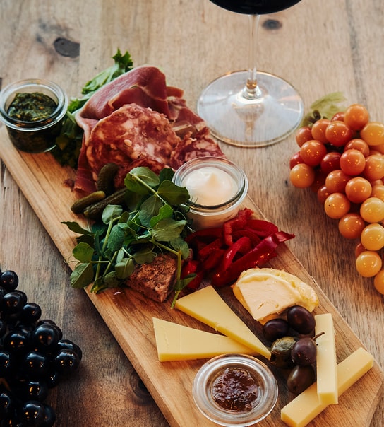 Tapas & Vin for 2 - BARe VIN