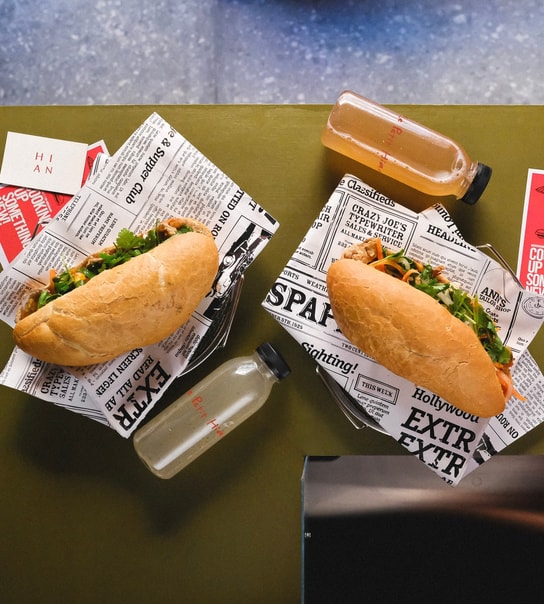 Valgfri Combo - Autentiske & Friske Banh Mi's fra Le Petit Hian i Indre By