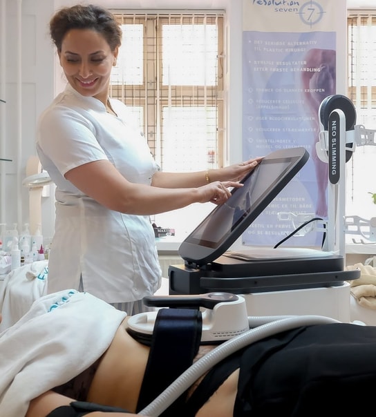 EmSculpting - spar op til 70 %
