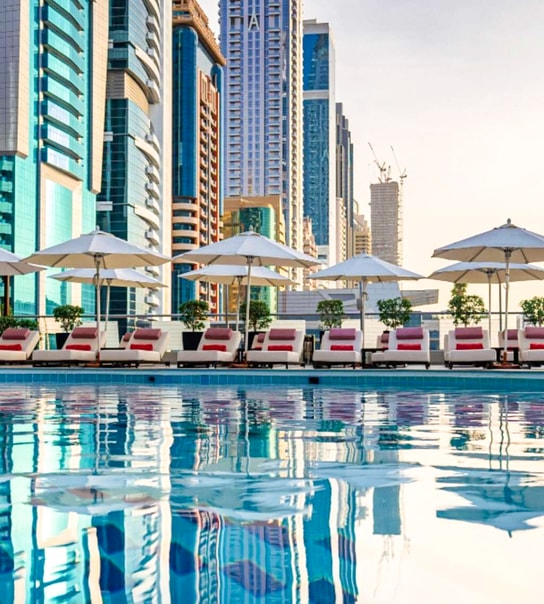 Oplev Dubai med Apollo