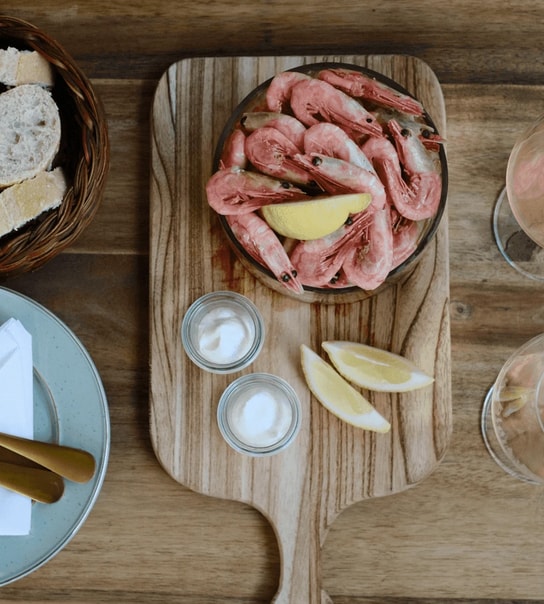Pil-selv-rejer Ad Libitum + 1 Flaske Vin (For 2)