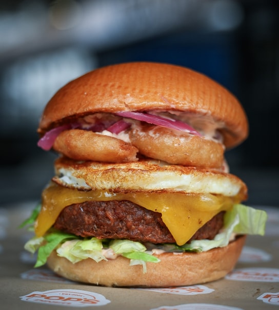 Valgfri Burger hos POP's Diner - Sommerens Bedste Burger under Buen