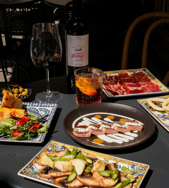 Tapas Menu for 2 hos El Tapeo de Cervantes - Spansk Passion og Lækker Mad 