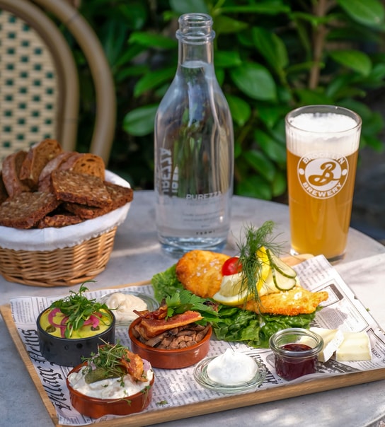 Frokostplatte hos Frederiksberg Rådhuskælder