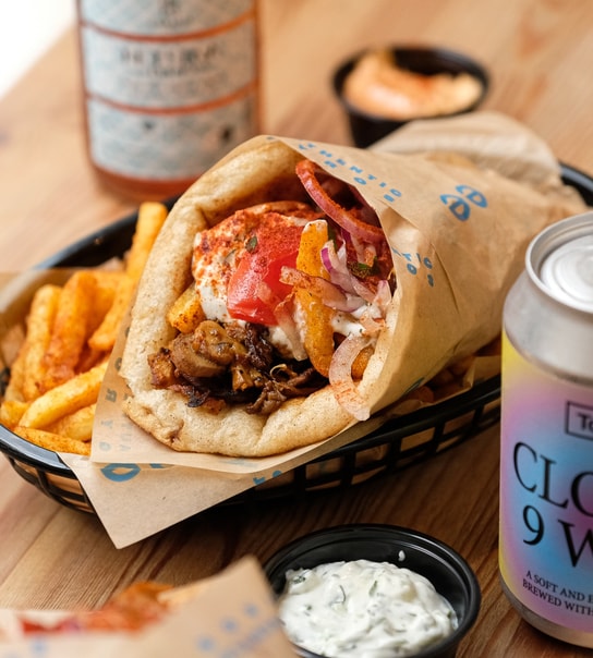 2 Gyros-combo til ½ pris hos Yeerro - Ægte Græsk Comfort Food