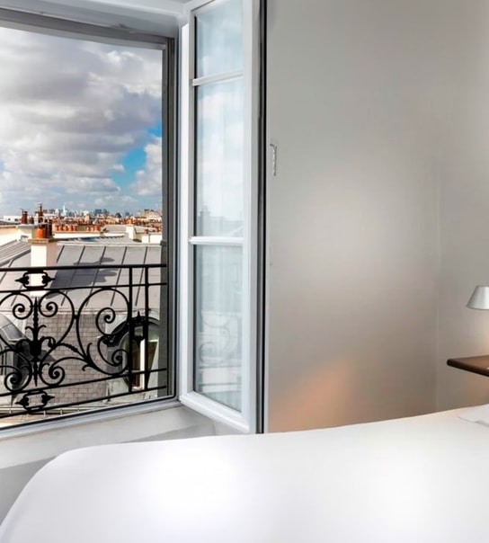 Oplev Sensommeren i Romantiske Paris