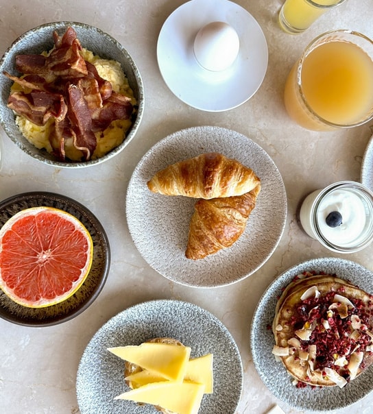 Luksuriøs brunchbuffet og Pool Club på Marienlyst Strandhotel