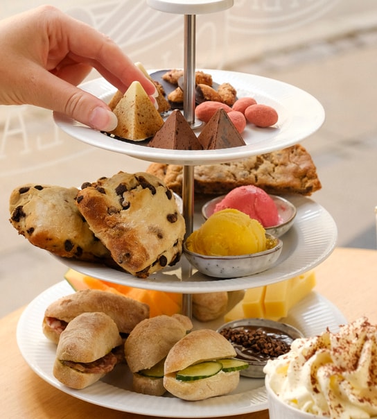 Afternoon Tea hos Peter Beier Chokolade - En Efterårstradition Fyldt med Lækkerier