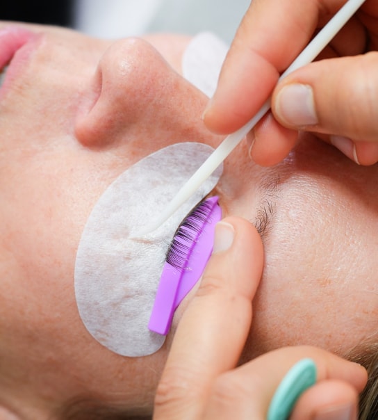 Lash Lift m. farve - spar over 50 %!
