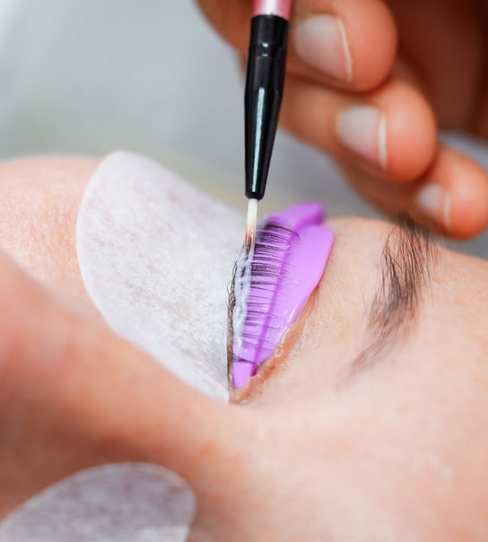 Lash Lift m. farve - spar over 50 %!
