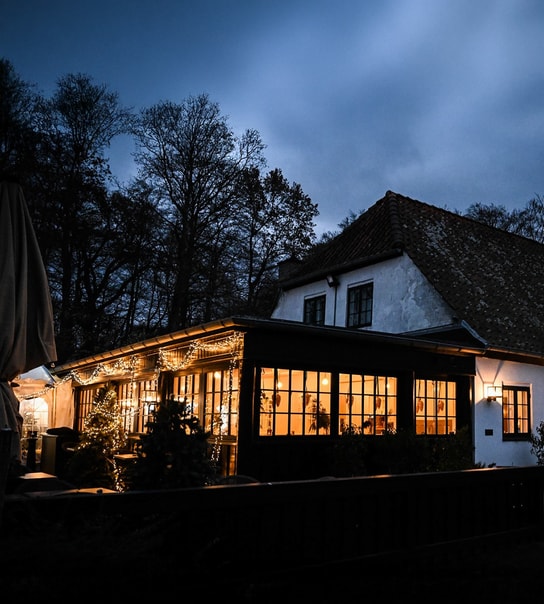 Strandmøllekroens Julebord - En højtidelig menu i stemningsfyldte omgivelser!