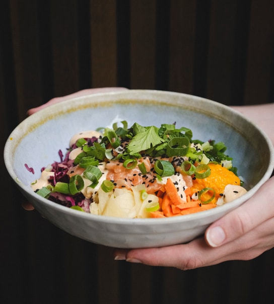 Valgfri Bowl fra Poké & Sons - Bæredygtige Ingredienser & Nordisk Smag