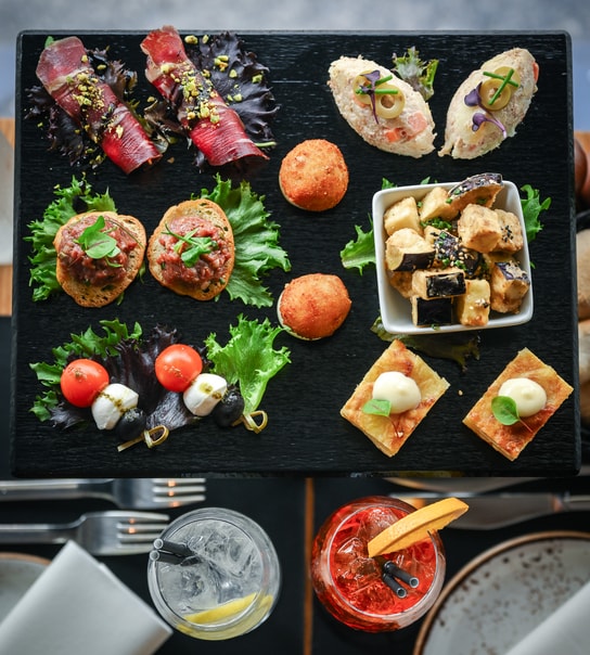 Tapas Experience: 13 Retters Tapas + Valgfri Drink Hos Pintxos