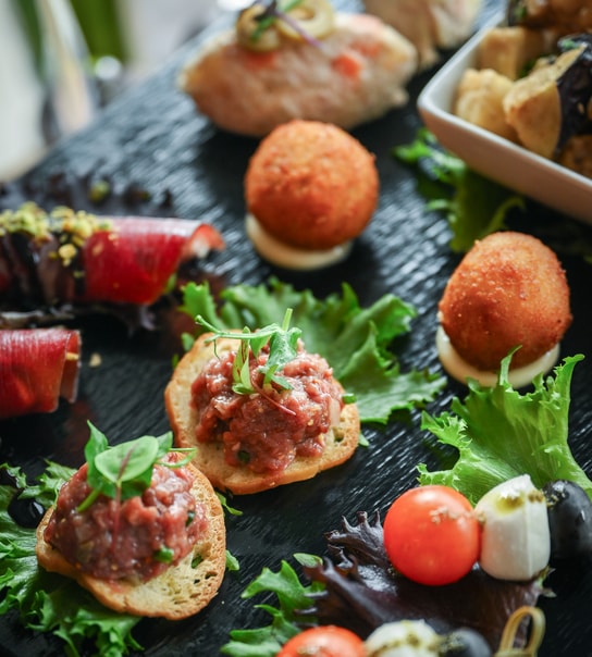 Tapas Experience: 13 Retters Tapas + Valgfri Drink Hos Pintxos