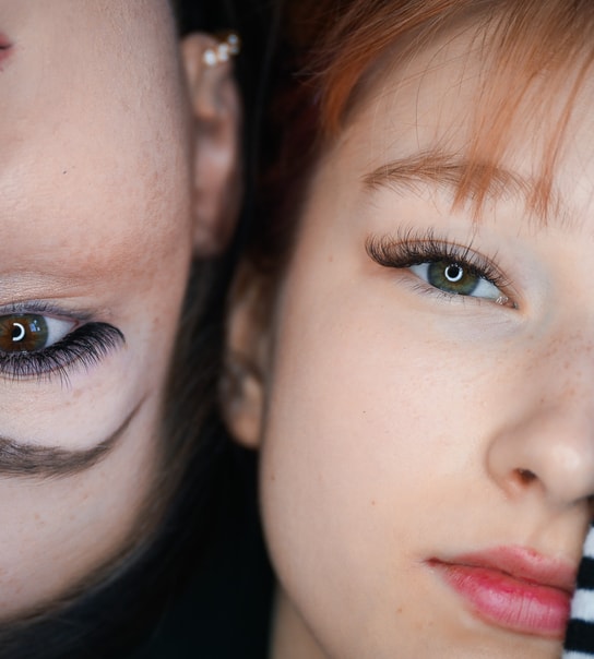 Eyelash Extensions / Volume Lashes