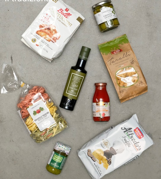 Gavekurve Med Specialiteter Fra Supermarco