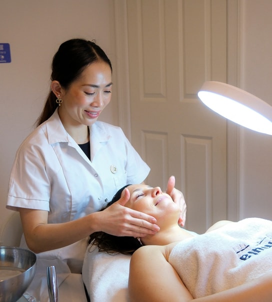 Luksuriøs Ansigtsbehandling - 60 min.