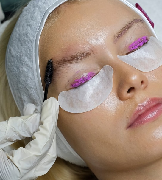 Lash Lift og Brow Lamination hos Derma Solution