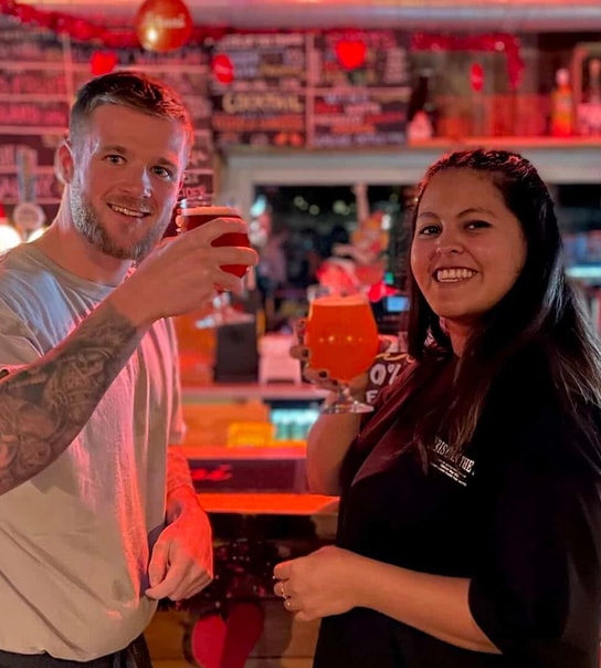 Shuffleboard + Valgfri Øl/Vin & Snacks