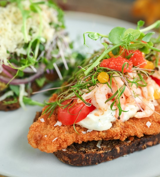 2 Valgfri Smørrebrød + Sødt Hos Florie