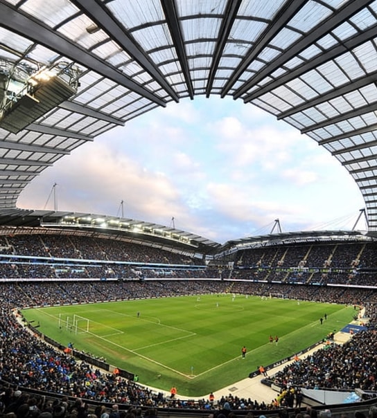 Oplev Manchester City LIVE på Etihad Stadium!