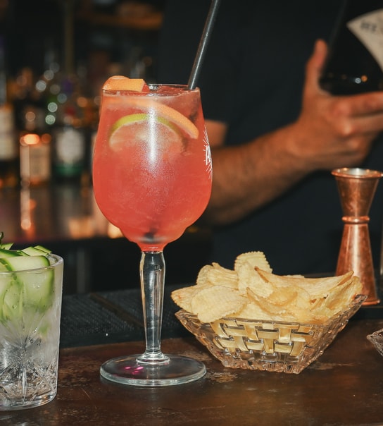 2 Cocktails + Snacks i Indre By