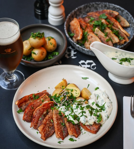 Stegt Flæsk Ad Libitum - Bomhuset i Charlottenlund