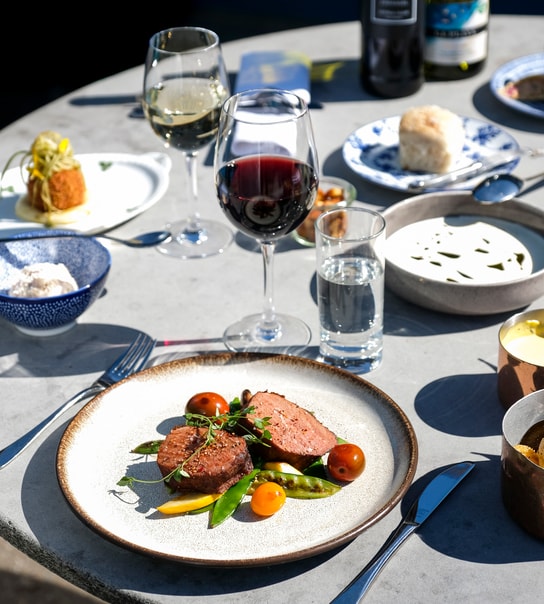 Julegave: 5-Retters Frokost på Restaurant Arken - Udsigt over Køge Bugt