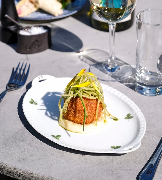 Julegave: 5-Retters Frokost på Restaurant Arken - Udsigt over Køge Bugt