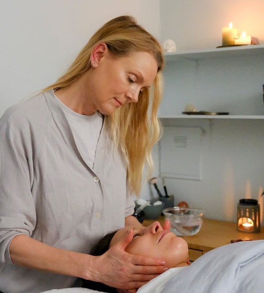 Japansk Lifting | 5-⭐ Klinik