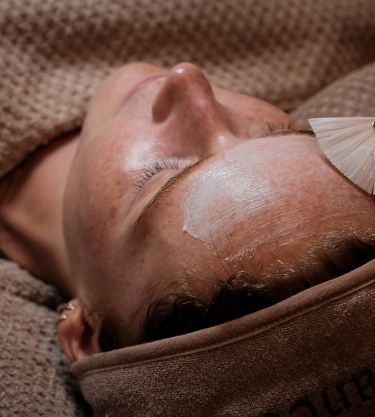 Ansigtsbehandling - Spar 56 %