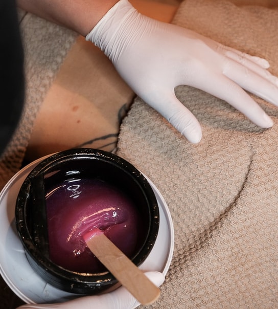 Skånsom Hårfjerning med Sugaring