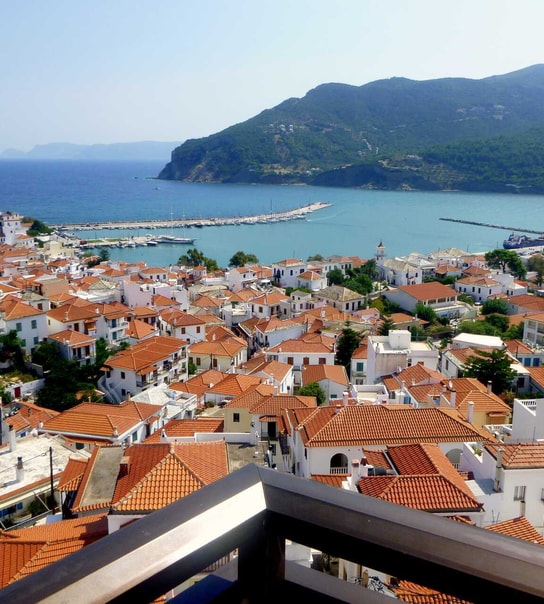 Oplev Skopelos med Apollo