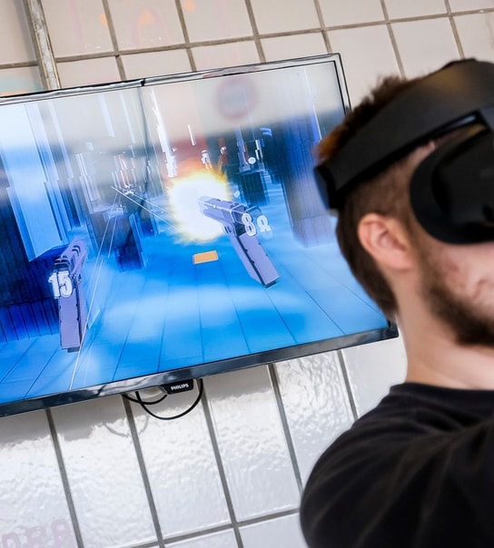 Hyggelig ferieaktivitet - Prøv VR