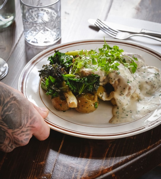 Nyd Julen på Frederiksberg - 3-Retters Vintermenu på EWALDS Brasserie